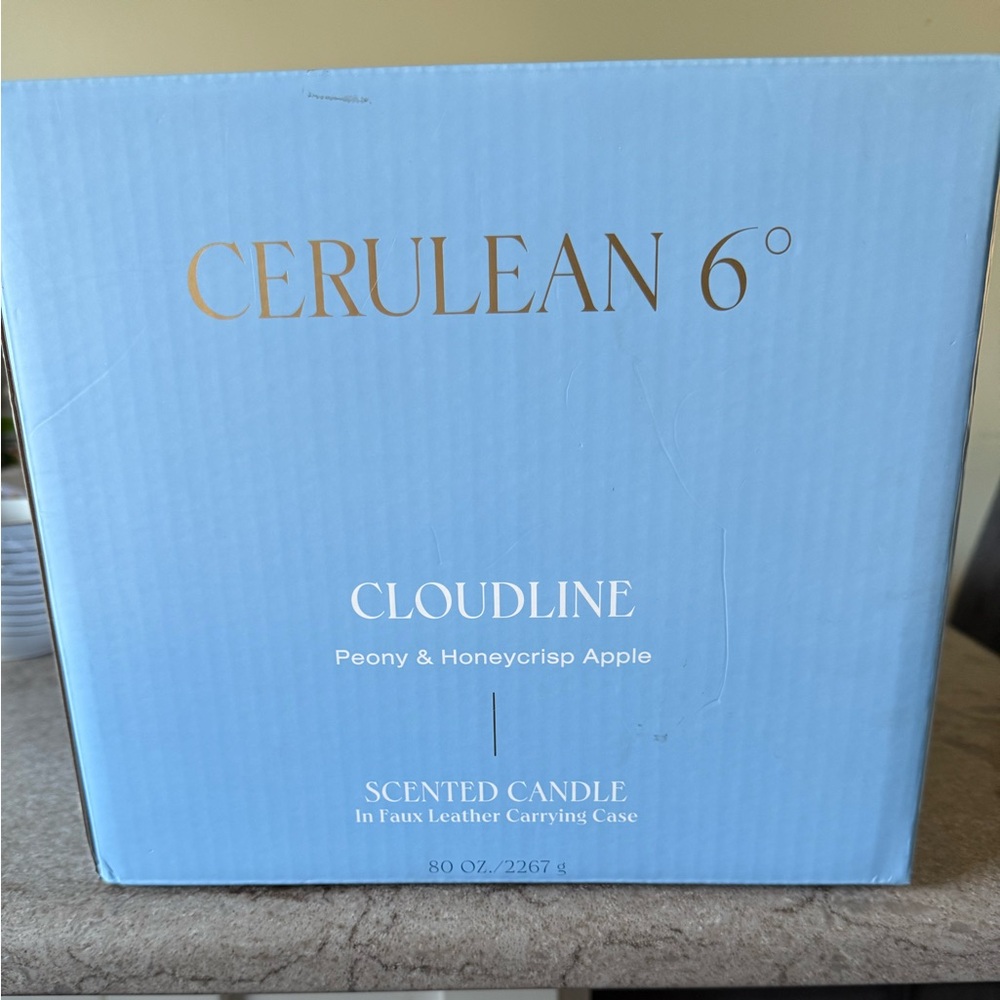 Cerulean 6 candle with faux leather carrying case